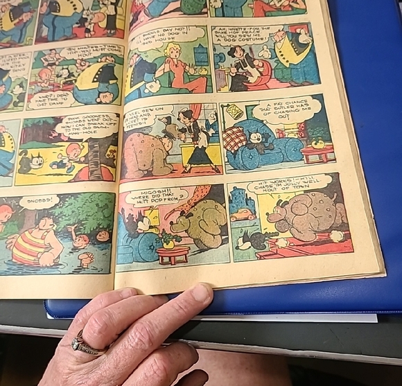 Comic Book - Multicolor - Picture 5 of 8